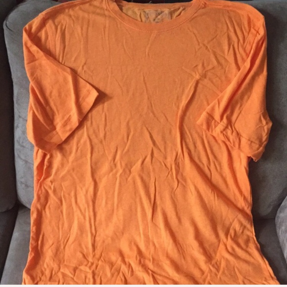 🍁NEVADA-GUC men’s T-shirt (SM/34-36)